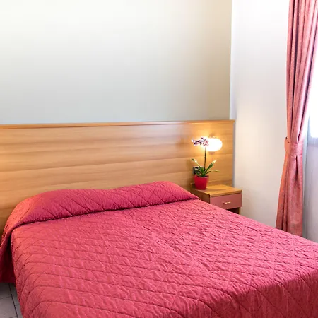 Hotelto 3*