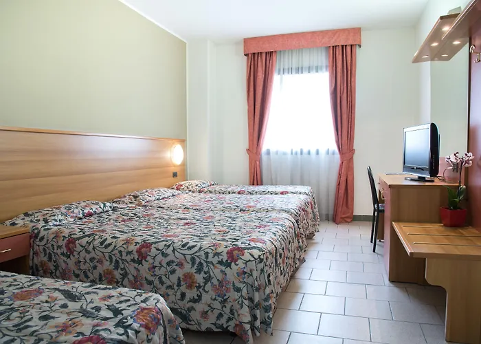 Hotel Hotelto 3*