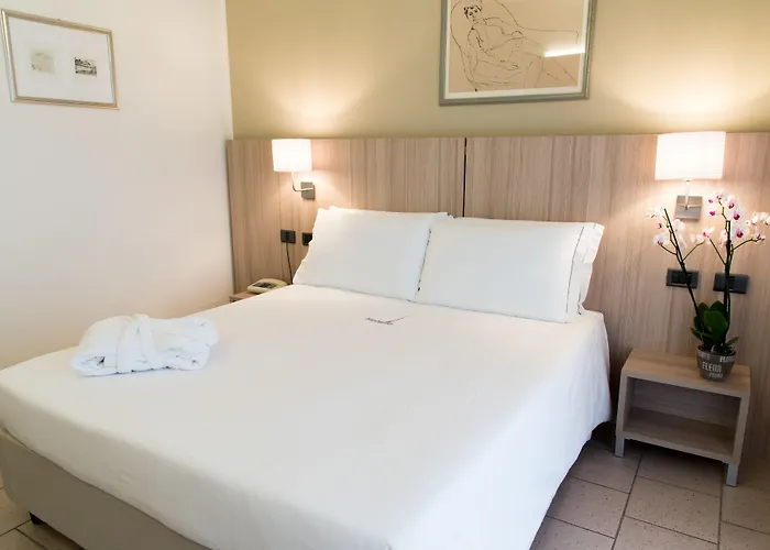 Hotel Hotelto 3*
